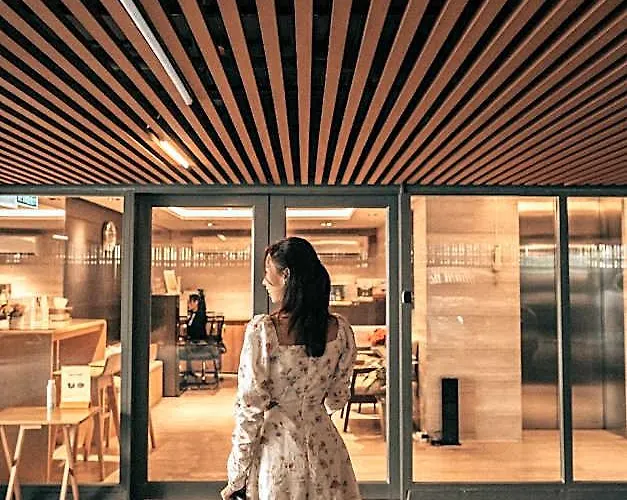 Hotel Voque & Serviced Sukhumvit 51 4*