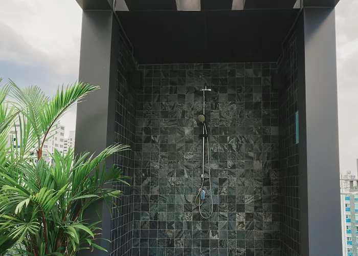 Voque & Serviced Sukhumvit 51 4*