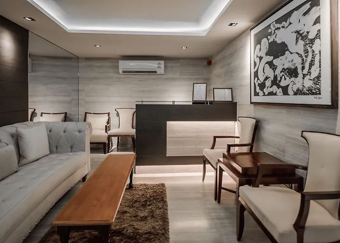 Voque & Serviced Sukhumvit 51 4*